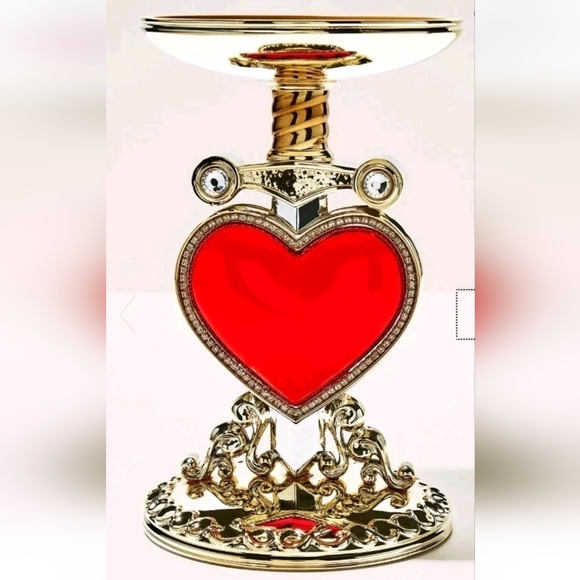 Disney Bath & Body Works Evil Queen Snow White Dagger Heart Candle Holder Gold - Picture 2 of 15